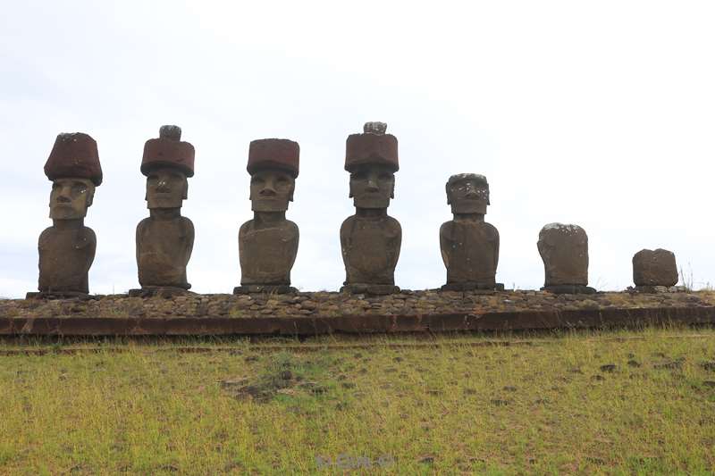 paaseiland moai beelden anakena