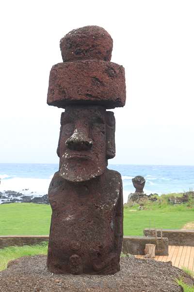 paaseiland moai beelden hanga roa