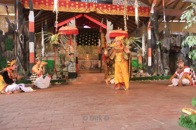 bali barong balinese dance