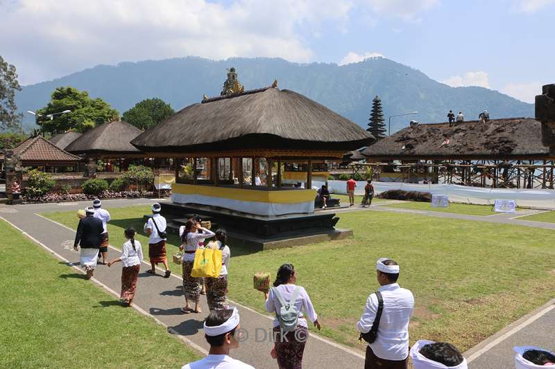 bali hindoe tempel bratan lake pura puseh danu