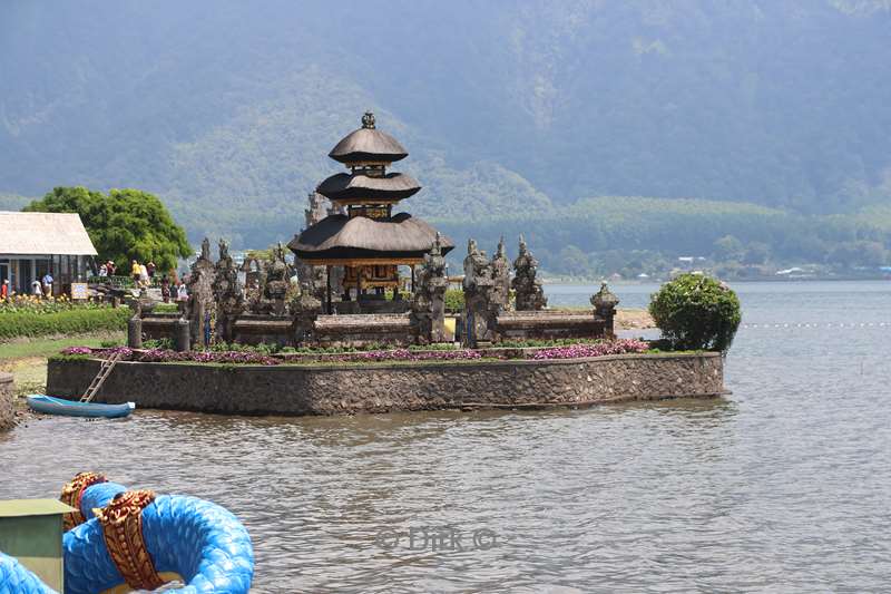 bali hindoe tempel bratan lake pura puseh danu