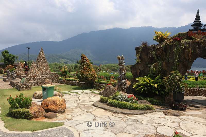 bali hindoe tempel bratan lake pura puseh danu