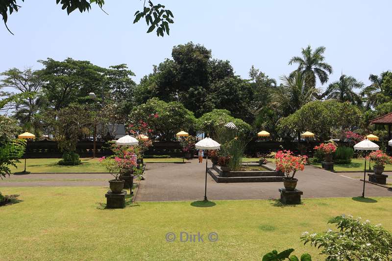 bali hindoe tempel pura goa lawah