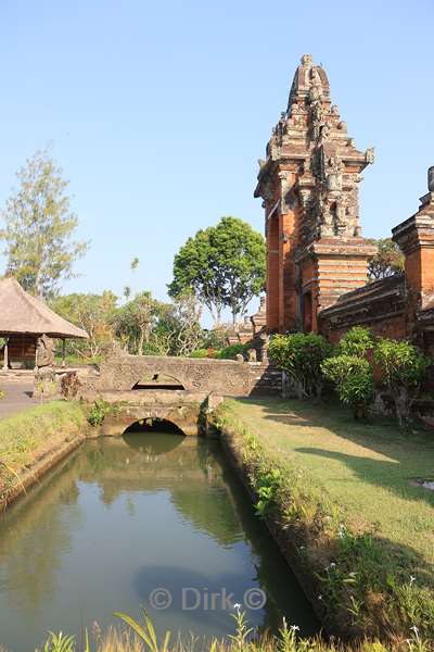 bali hindoe tempel pura taman ayun