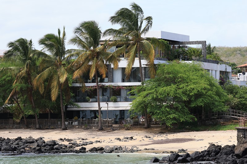 galapagos san cristobal golden bay hotel